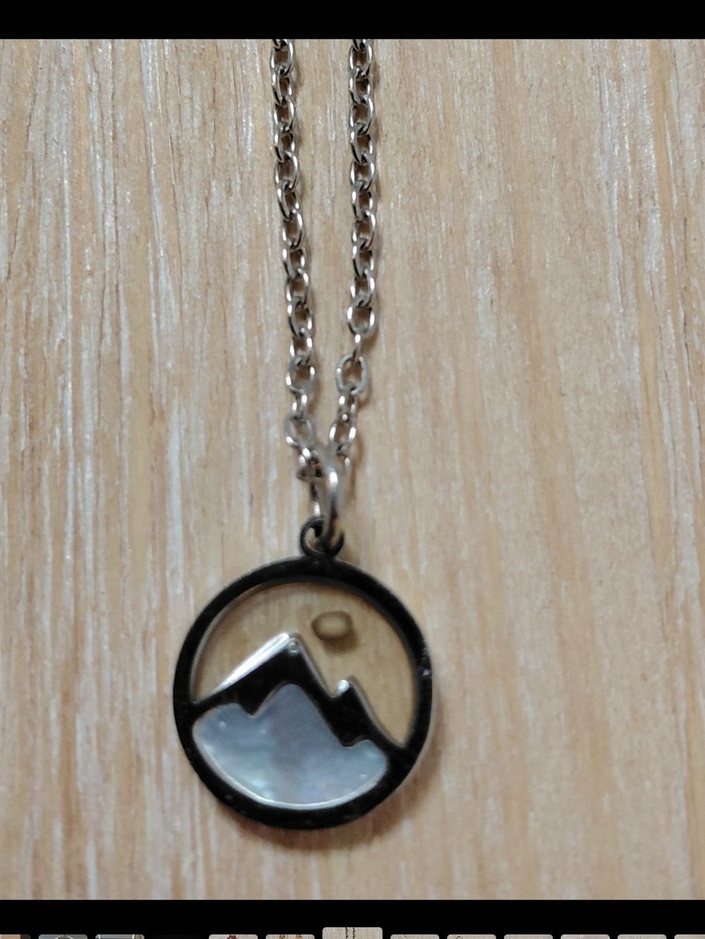 Faith Like A Mustard Seed Mountain Pendant Necklace - White and Silver